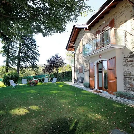 Alpino Immerso Nel Bosco 山林小屋